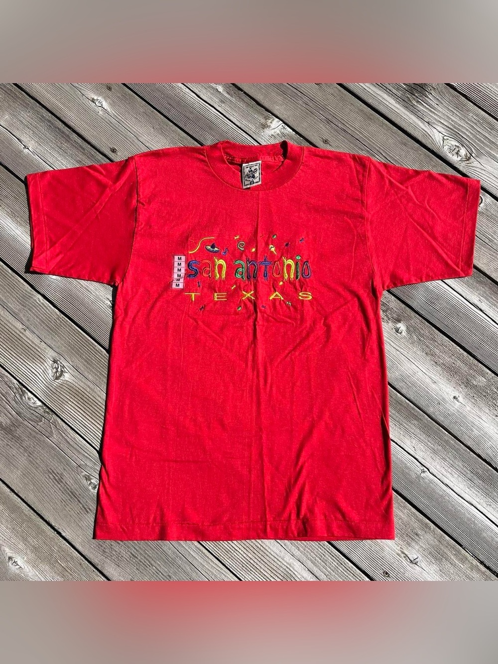 Alore san antonio texas embroidered red t-shirt